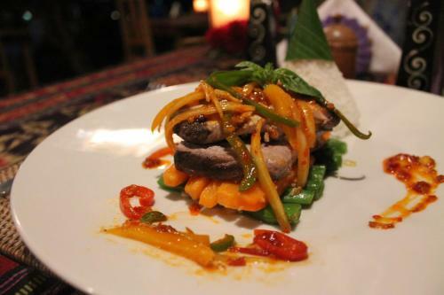 Hostal Ode Resto Guesthouse