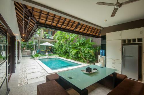 Villa Cicada Executive Residence