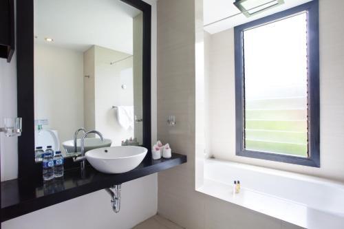 Hostal S'cape Condotel