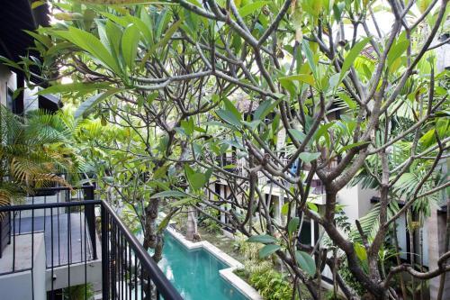 Hostal S'cape Condotel