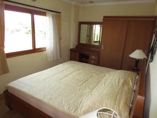Hostal Nuriani Guest House