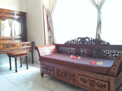 Hostal Nuriani Guest House