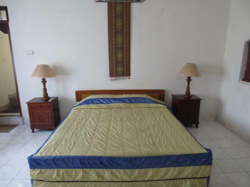 Hostal Nuriani Guest House