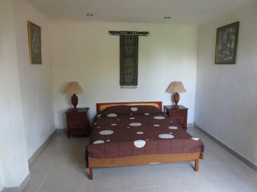 Hostal Nuriani Guest House