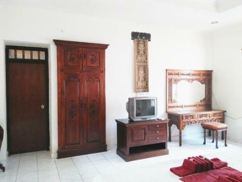 Hostal Nuriani Guest House