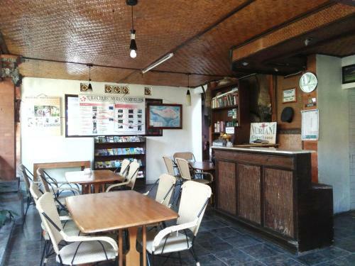 Hostal Nuriani Guest House