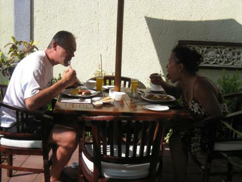 Bed & Breakfast Frangipani Homestay