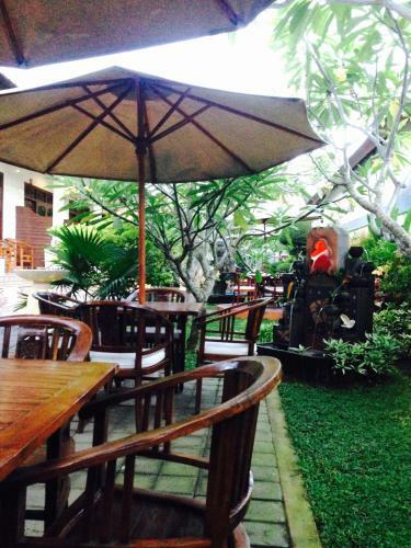 Bed & Breakfast Frangipani Homestay
