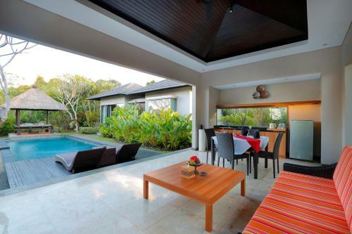 Hotel The Bali Bay View