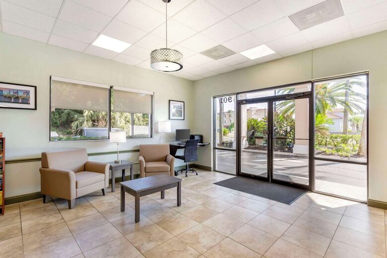 Hotel Comfort Inn