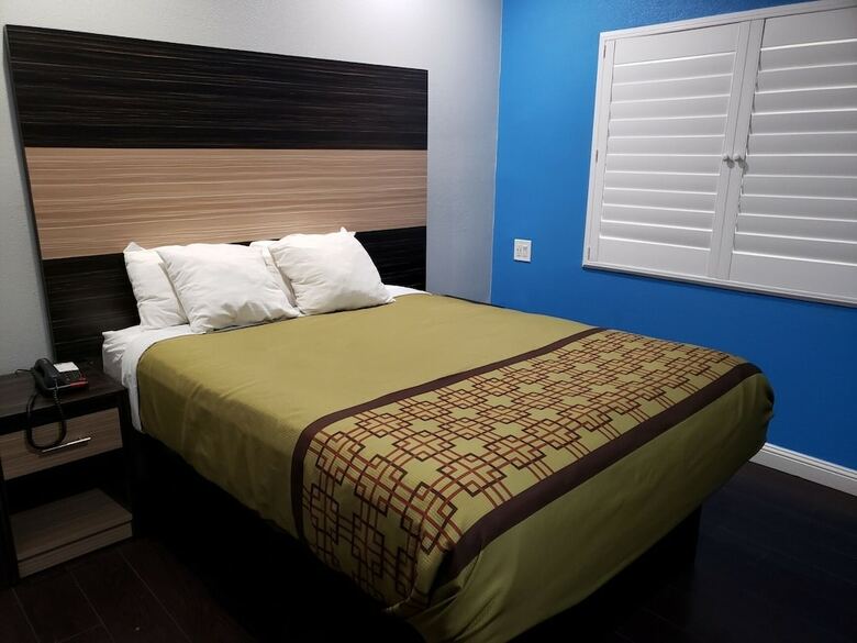 Hotel Mainstay Suites
