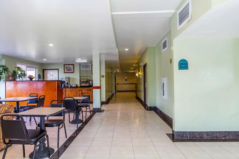 Hotel Mainstay Suites