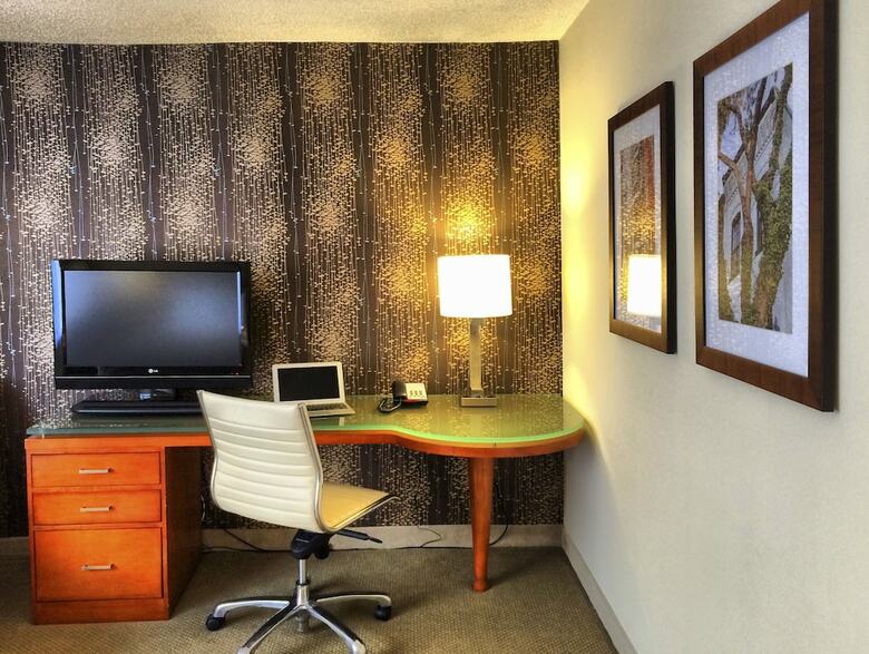 Hotel Georgetown Suites
