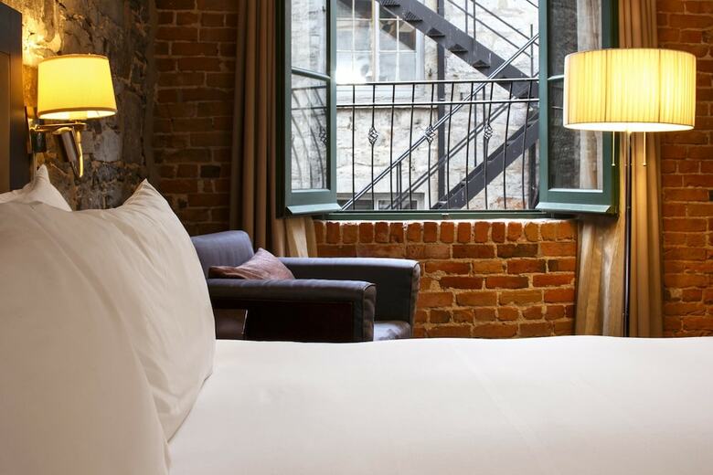 Nelligan Hotel