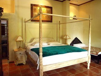Hostal Okawati Hotel