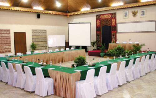 Hotel Club Bali Suites @ Legian Beach