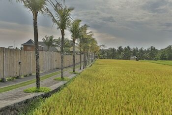 Hotel Pertiwi Bisma 1