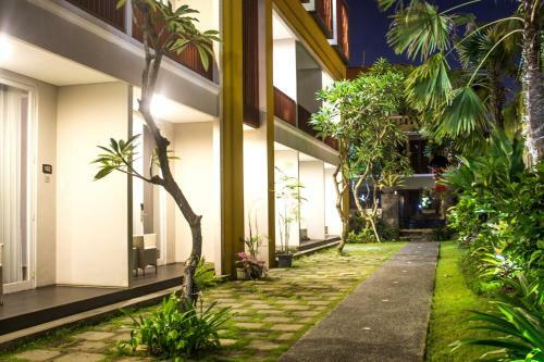 Kamini Hotel Legian