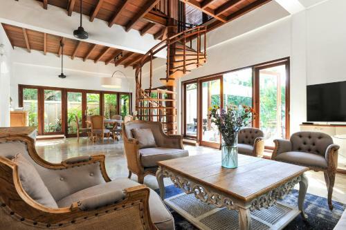 Villa De Siam