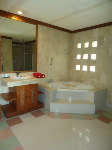 Hotel Ananda Resort Seminyak