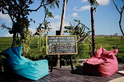 Hostal Matra Bali Surf Camp