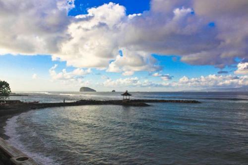 Temple Cafe & Seaside Cottages