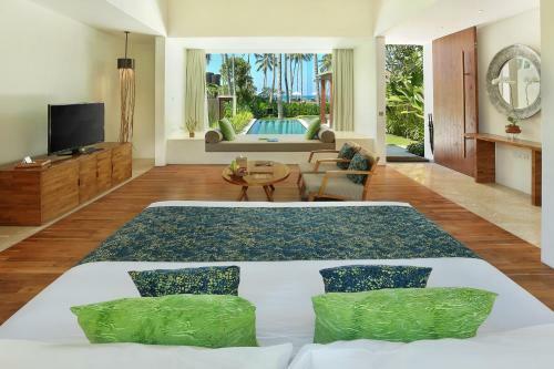 Hotel Candi Beach Resort & Spa