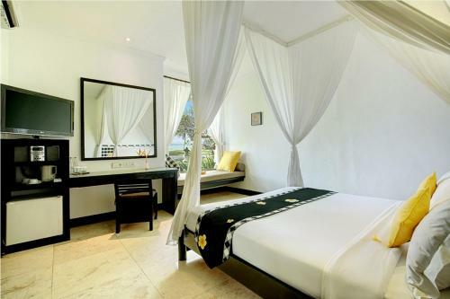 Hotel Candi Beach Resort & Spa