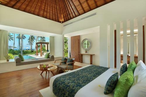 Hotel Candi Beach Resort & Spa