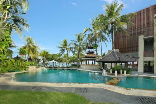 Hotel Candi Beach Resort & Spa