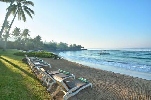 Hotel Candi Beach Resort & Spa