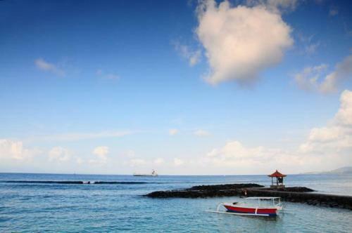 Hotel The Rishi Candidasa Beach Resort