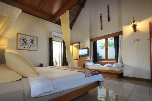 Hotel Kuta Lagoon Resort And Pool Villas