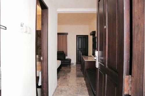 Hotel Kuta Lagoon Resort And Pool Villas