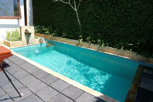 Hotel Kuta Lagoon Resort And Pool Villas