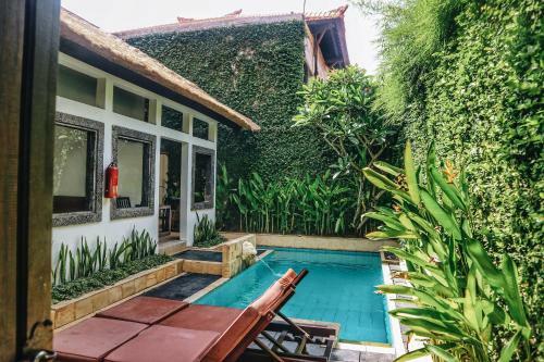 Hotel Kuta Lagoon Resort And Pool Villas