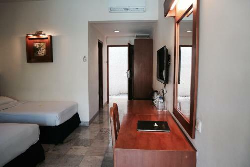 Hotel Kuta Lagoon Resort And Pool Villas