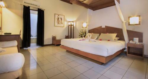 Hotel Kuta Lagoon Resort And Pool Villas
