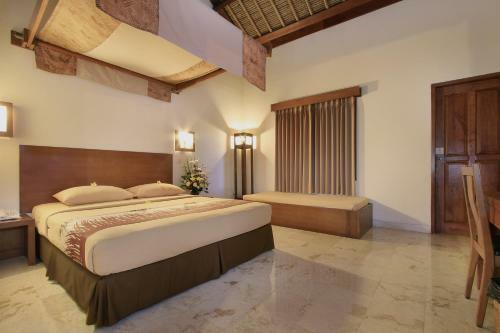Hotel Kuta Lagoon Resort And Pool Villas