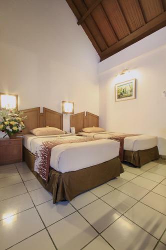 Hotel Kuta Lagoon Resort And Pool Villas