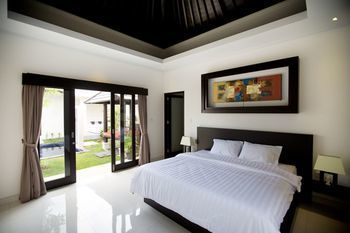 D&g Villas Legian