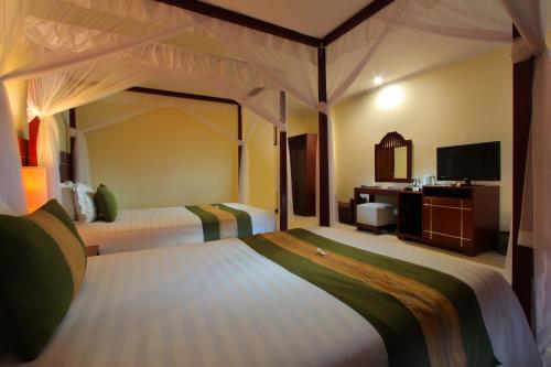Hotel Adi Dharma Cottages