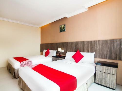 Crystal City Hotel