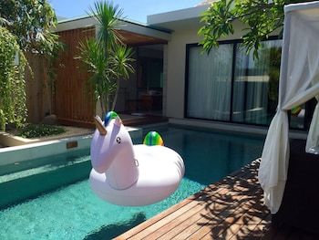Berry Amour Villas