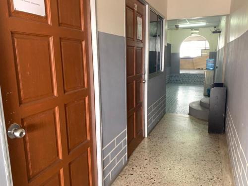 Hostal Yb House
