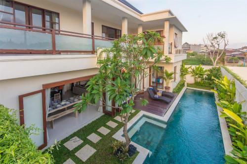 Villa Tepi Sungai