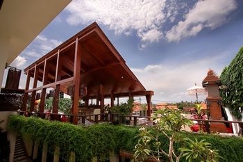 Hostal Sedasa Lodge