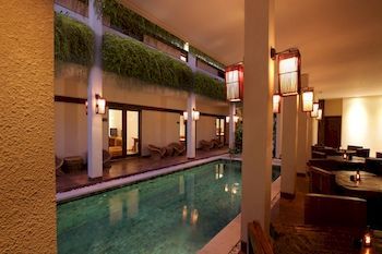 Hostal Sedasa Lodge