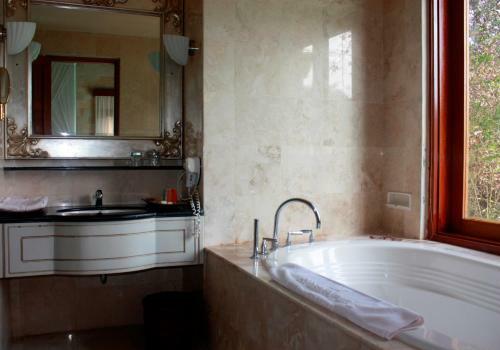 Hotel Rijasa Agung Resort And Villas