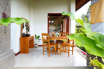 Apartamentos Villa Create Luv Play Ubud
